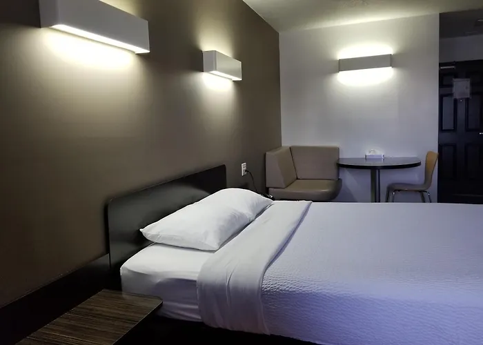 Joys Inn Innisfail, Ab